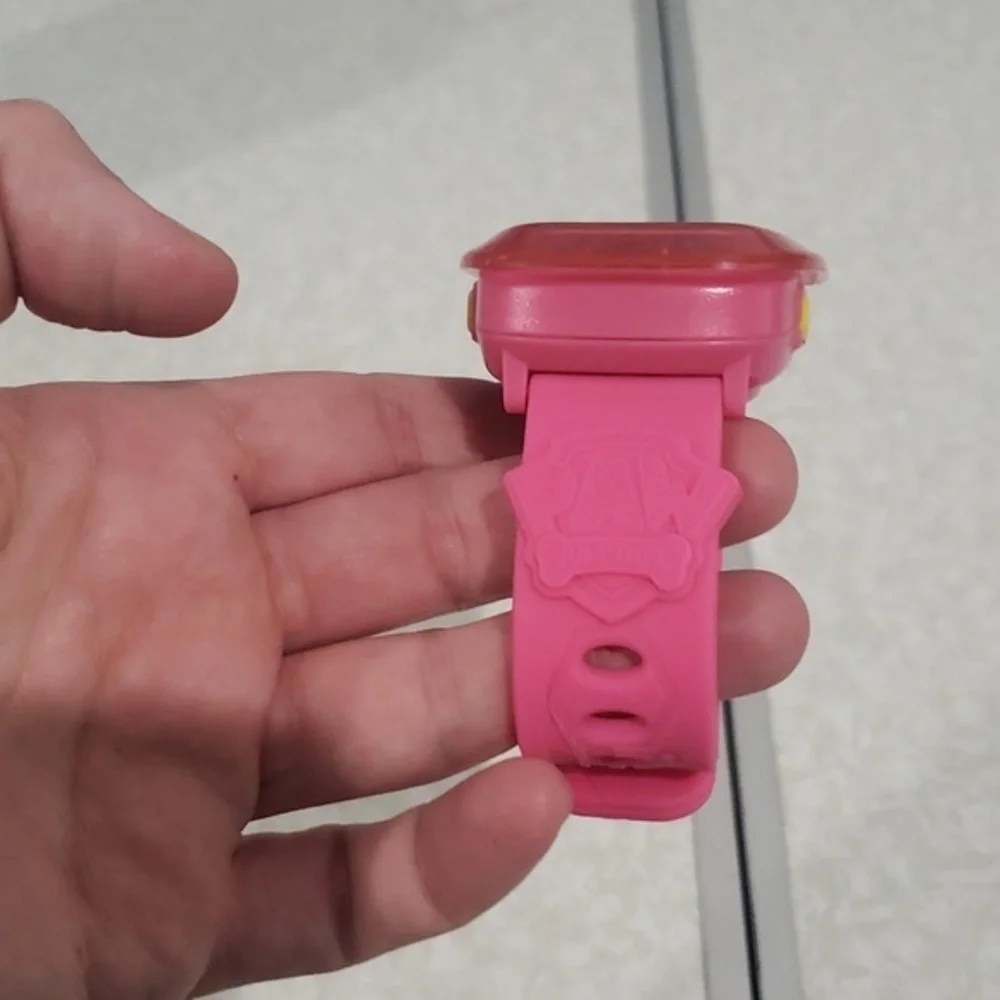 Vtech PAW PATROL SKYE LEARNING WATCH in PINK, Girls/Boys Ages 3-6 (NWOT or Box).